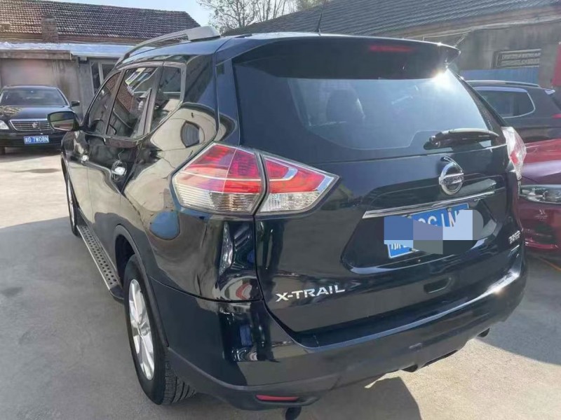 泰安15年日产奇骏3