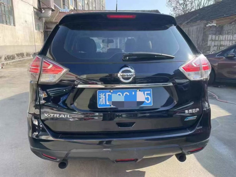 泰安15年日产奇骏6