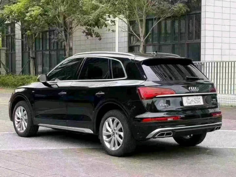 广州23年奥迪Q58