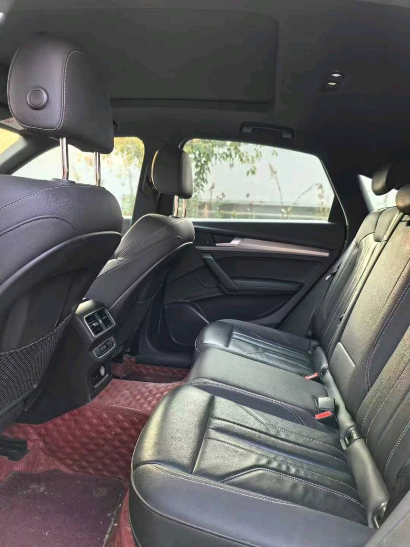 武汉22年奥迪Q59