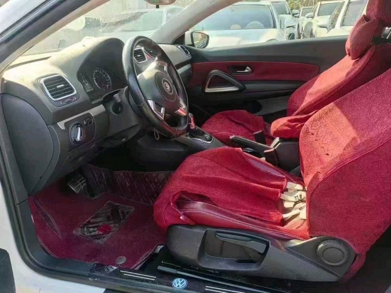 娄底13年大众尚酷4