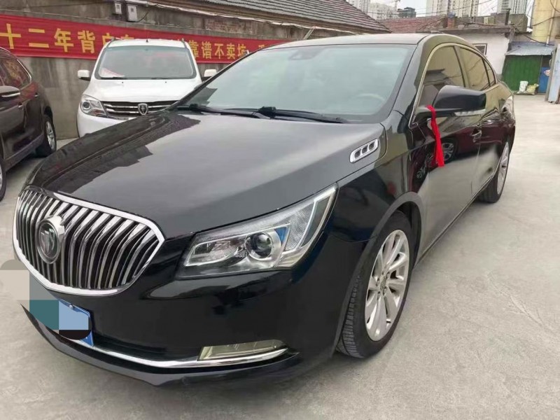 泰安14年别克君越2