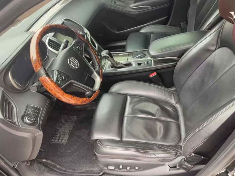 泰安14年别克君越6