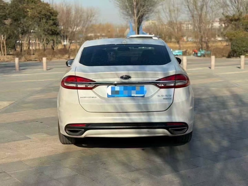 菏泽19年福特蒙迪欧9