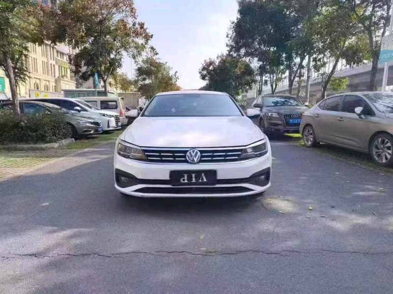 襄阳20年大众凌渡1