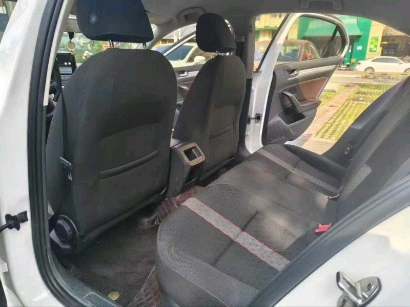 襄阳20年大众凌渡9