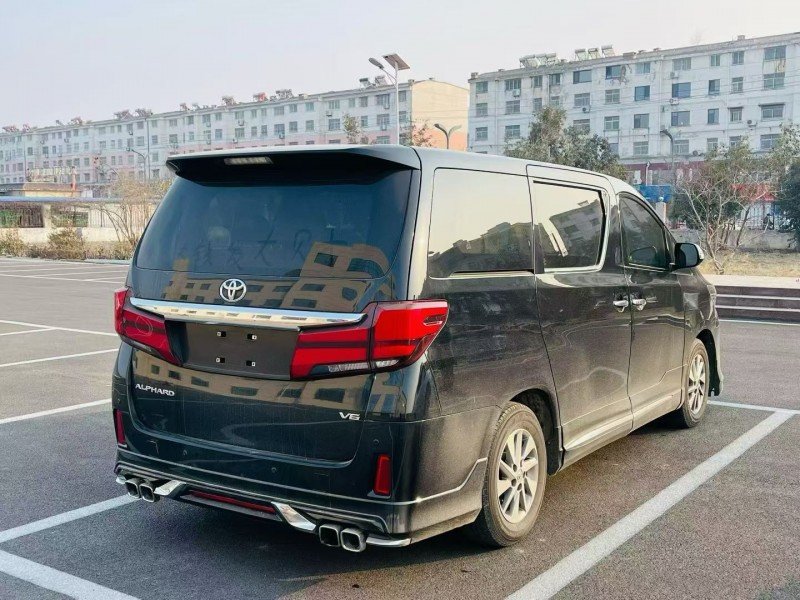 聊城13年丰田埃尔法8