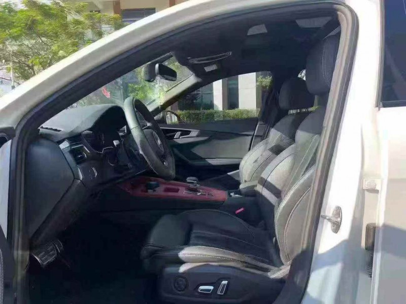 广州24年奥迪A4L7