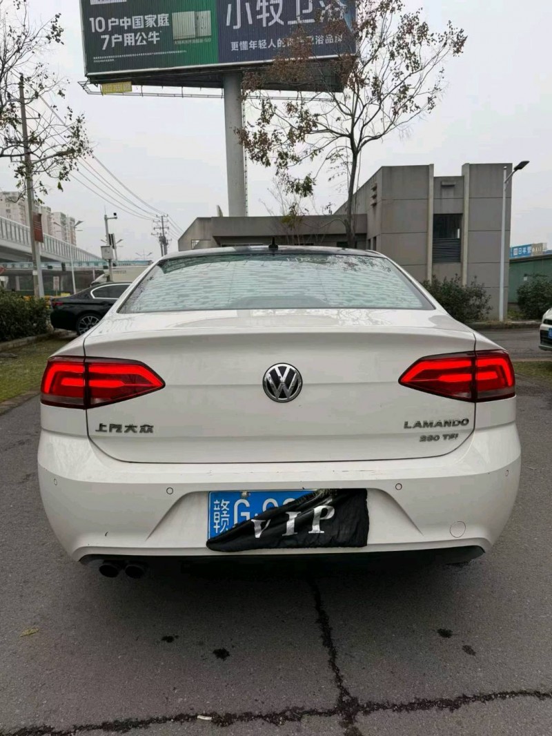 襄阳17年大众凌渡4