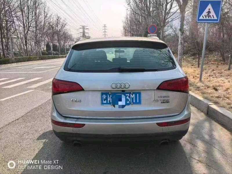 青岛16年奥迪Q54