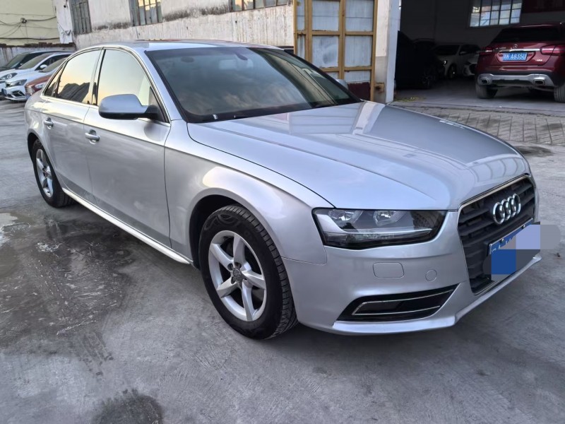 泰安13年奥迪A4L2