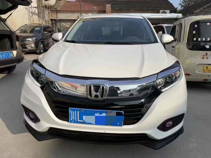 泰安21年本田缤智1