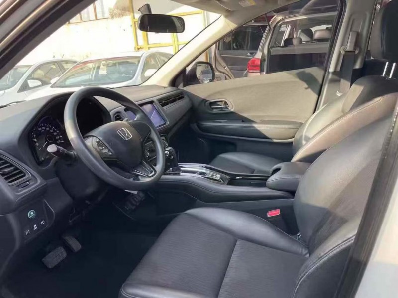 泰安21年本田缤智7