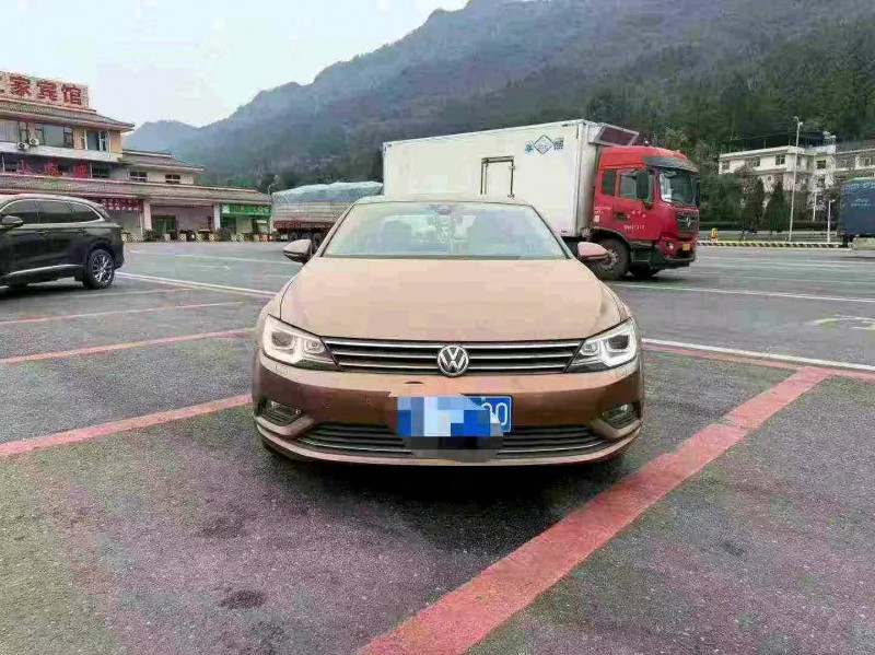 成都15年大众凌渡1