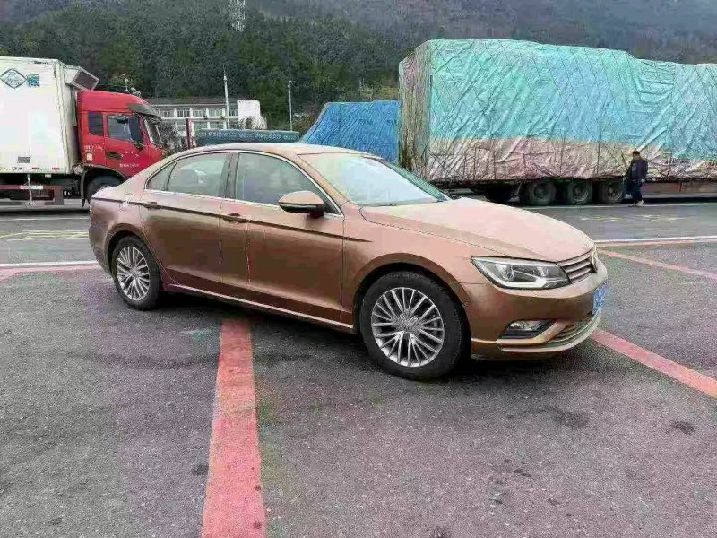 成都15年大众凌渡3