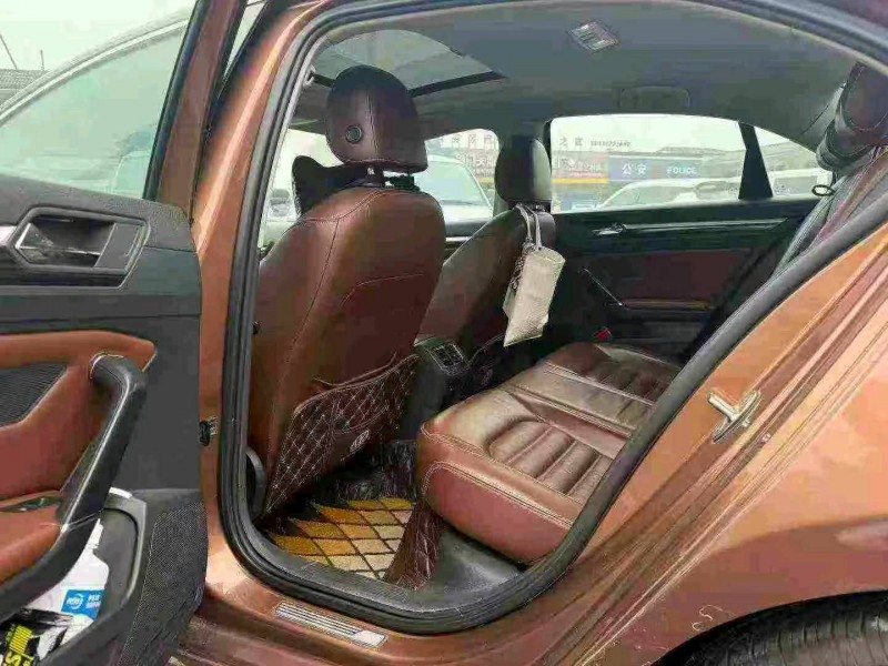 成都15年大众凌渡6