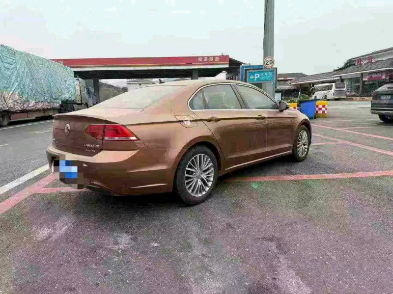 成都15年大众凌渡7