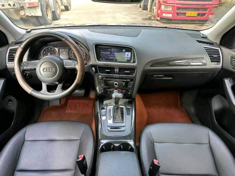 中山14年奥迪Q56