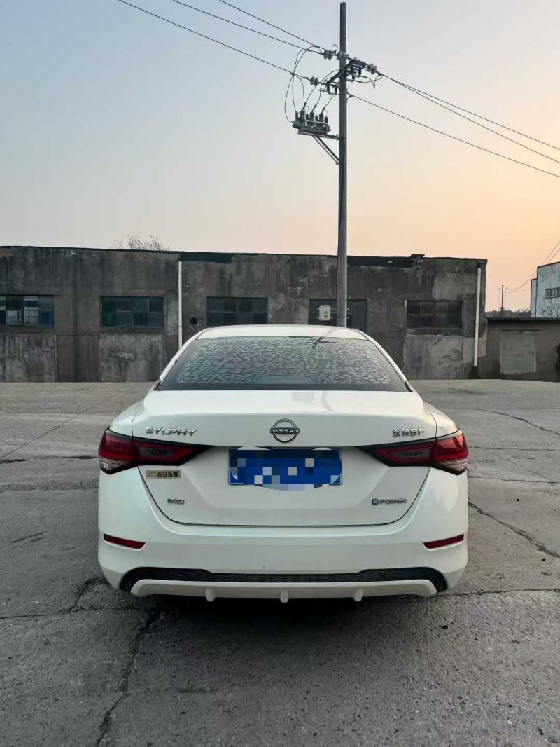 南昌22年日产轩逸9