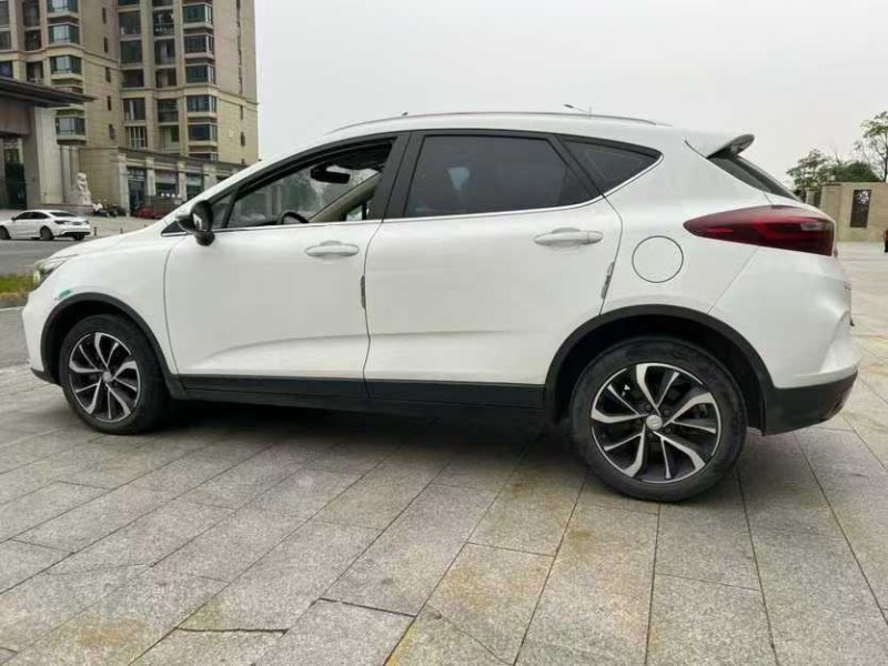 南昌21年吉利帝豪6