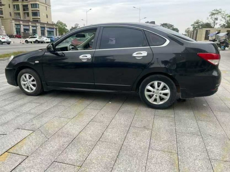 南昌17年日产轩逸6