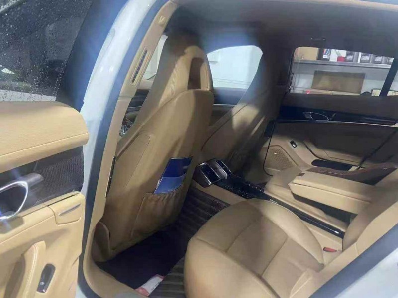 广州13年保时捷帕拉梅拉3