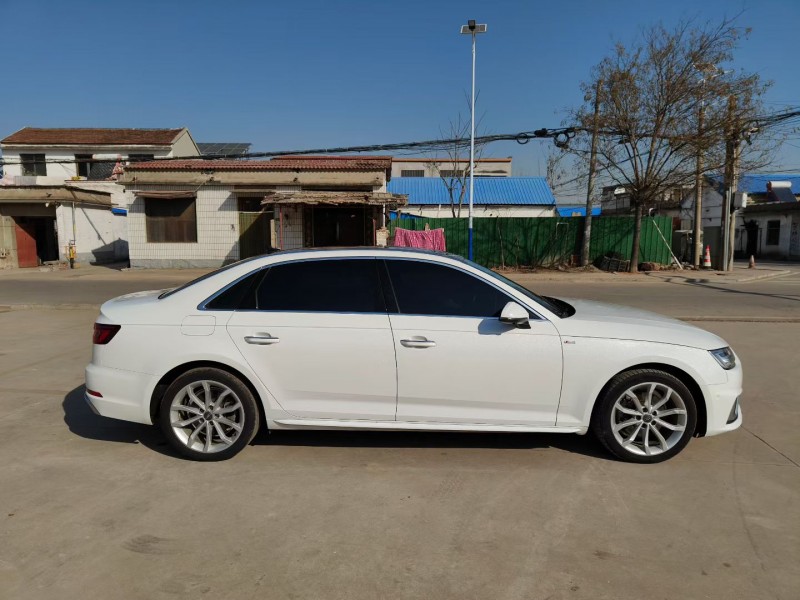 济宁19年奥迪A4L7