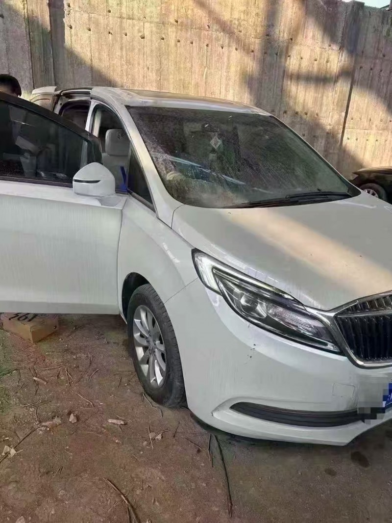 菏泽20年别克GL82