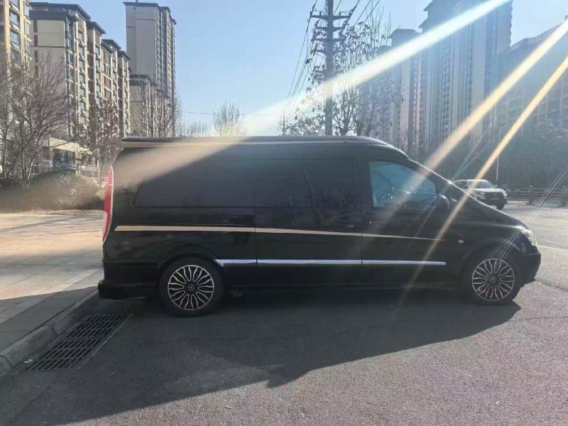 菏泽15年奔驰威霆3