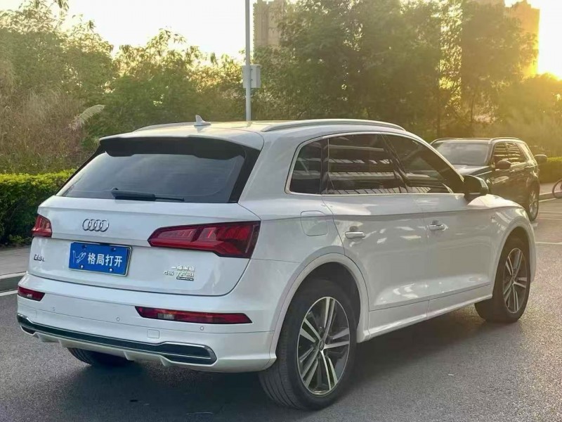 东莞21年奥迪Q58