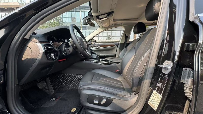 东莞18年宝马5系4