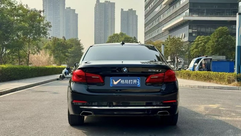 东莞18年宝马5系9