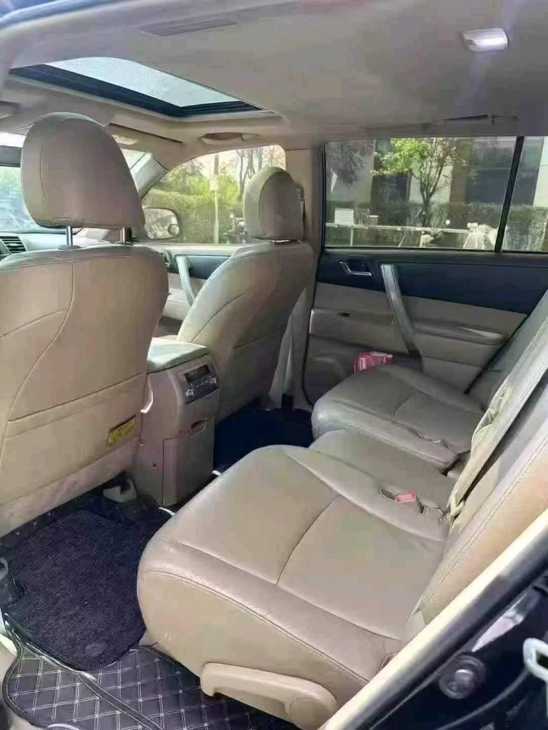 广州13年丰田汉兰达8