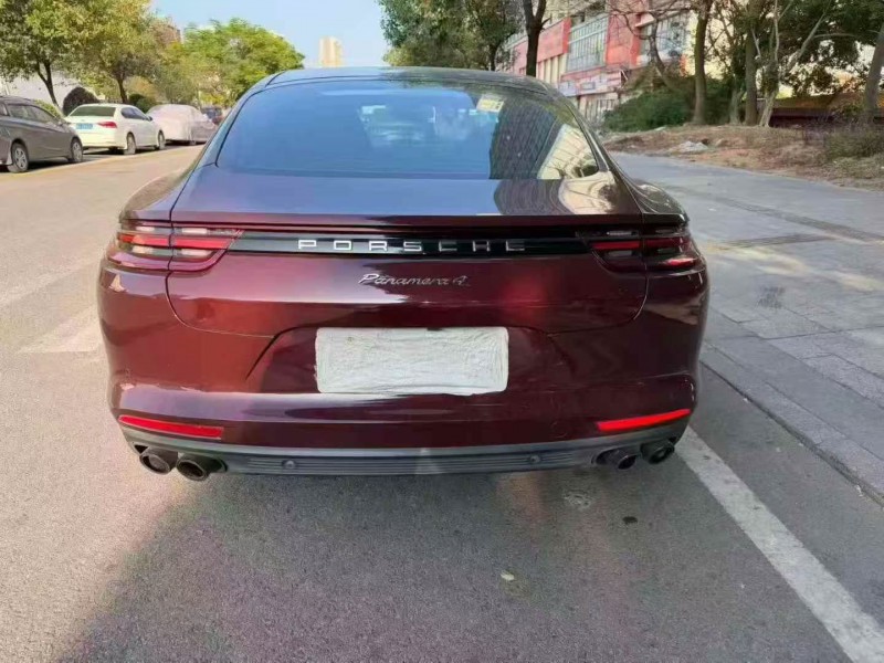 广州18年保时捷帕拉梅拉9