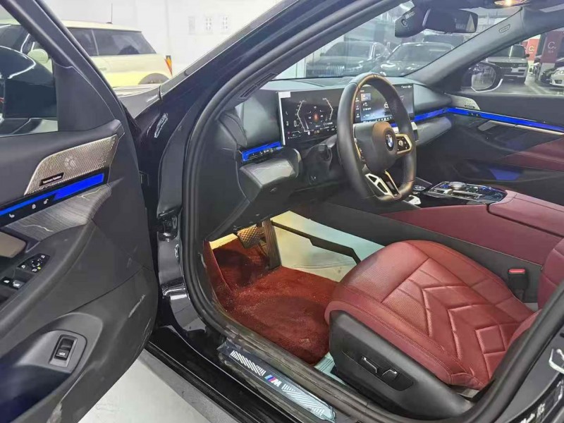 广州24年宝马5系4