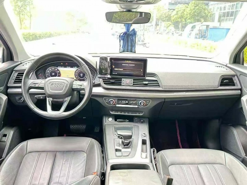 东莞20年奥迪Q56