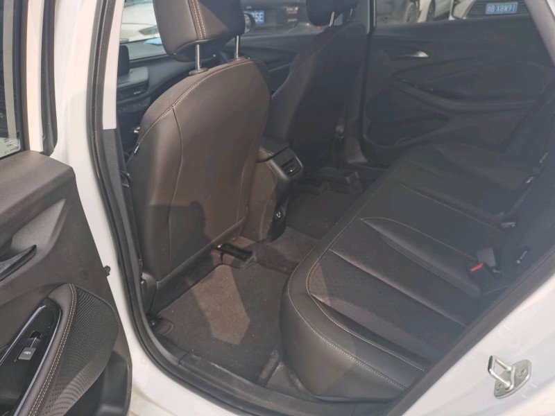 绍兴25年别克威朗5