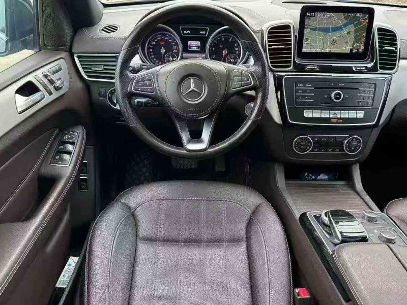 张家界17年奔驰GLS5