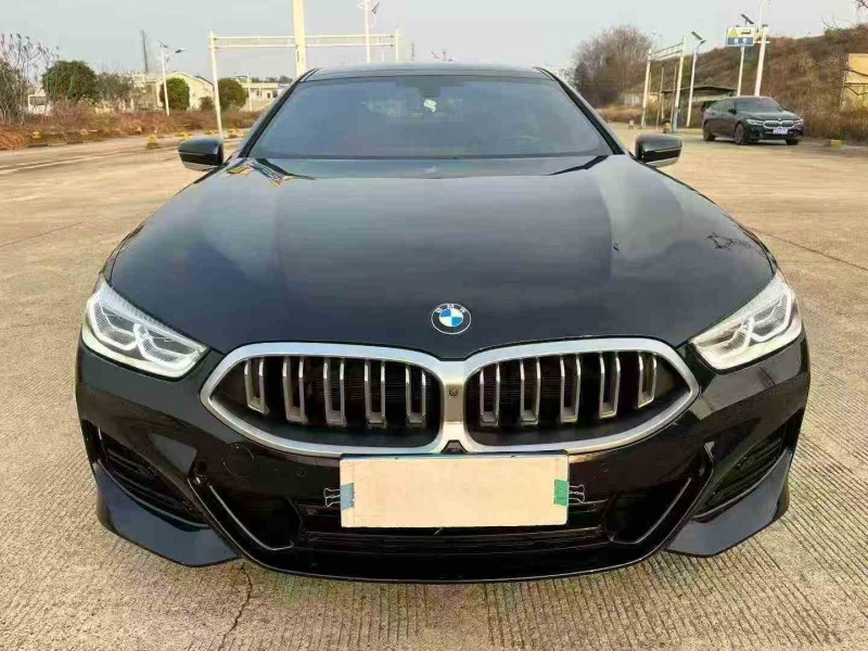 常德23年宝马8系1