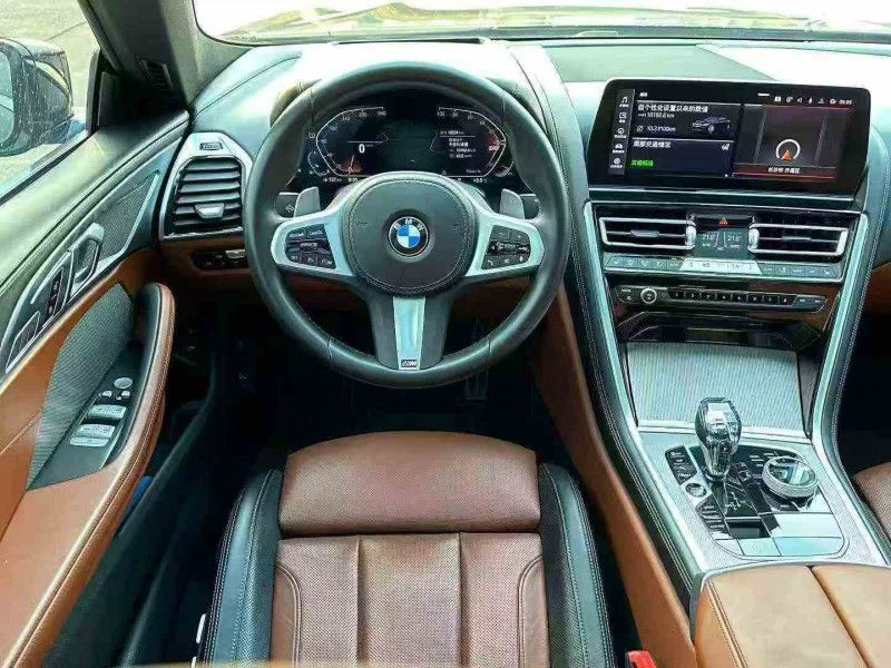 常德23年宝马8系5