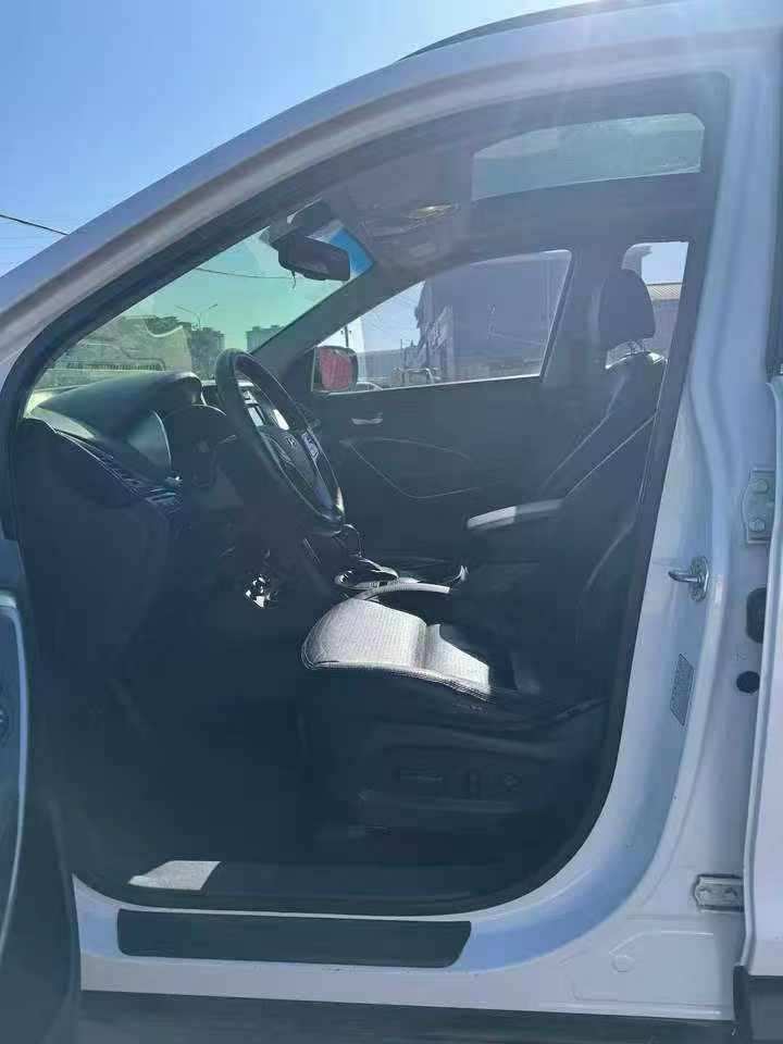 秦皇岛14年现代新胜达4