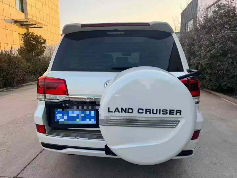 临沂16年丰田兰德酷路泽9