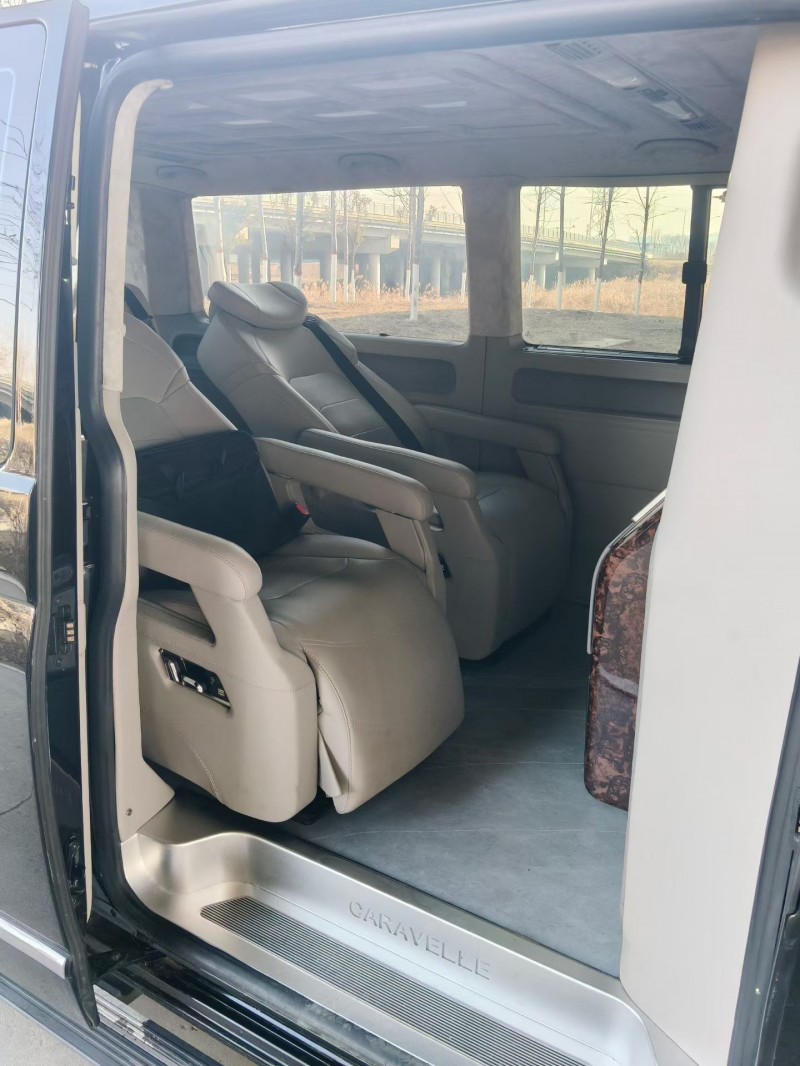 青岛18年大众凯路威5