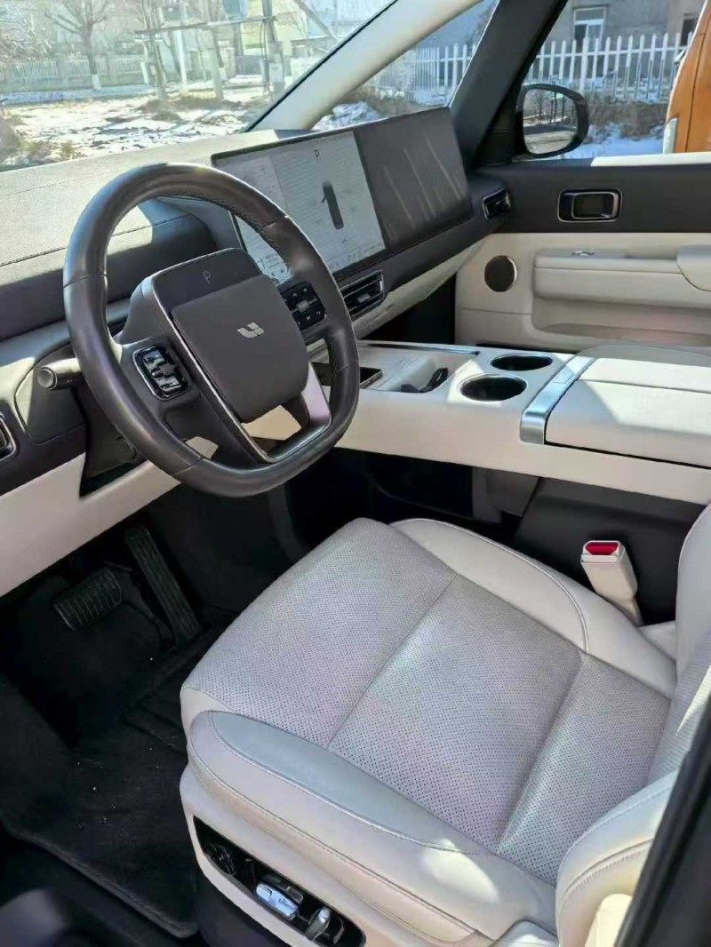 东营24年理想mega4