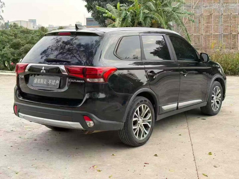 茂名22年三菱欧蓝德7