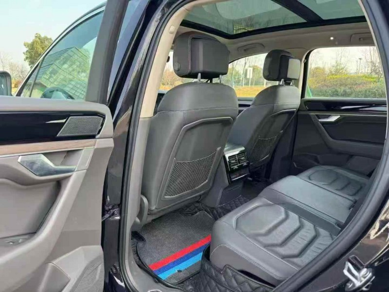 盐城21年大众途锐7