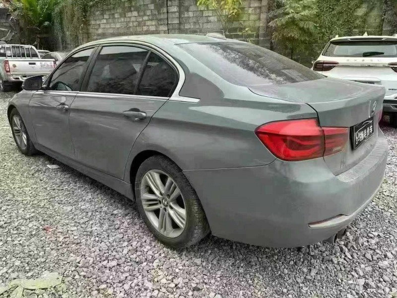 重庆16年宝马3系4