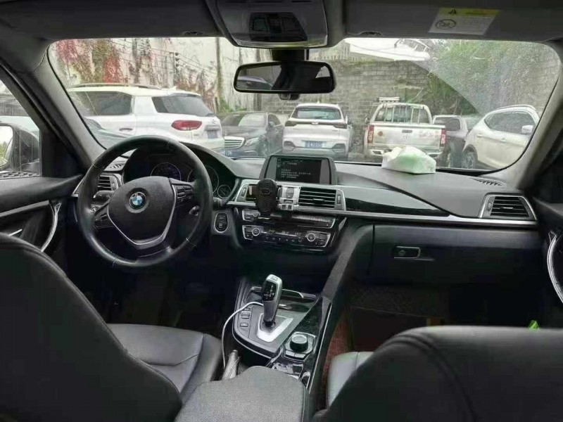 重庆16年宝马3系5