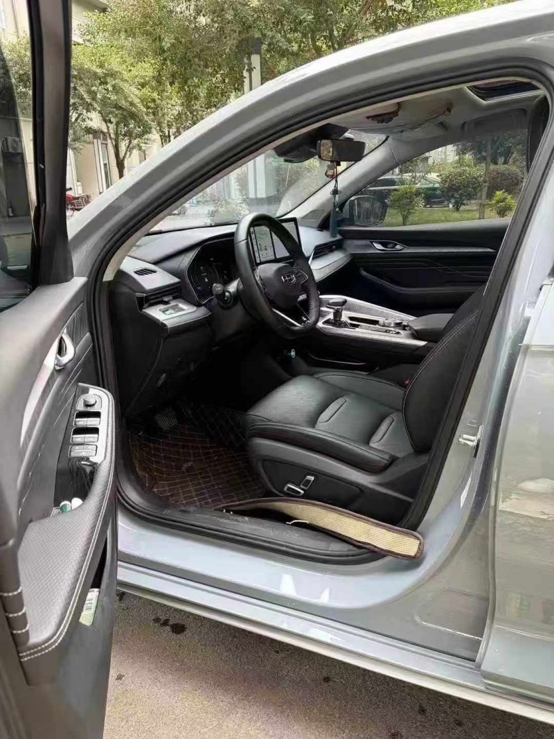 重庆23年吉利星瑞4