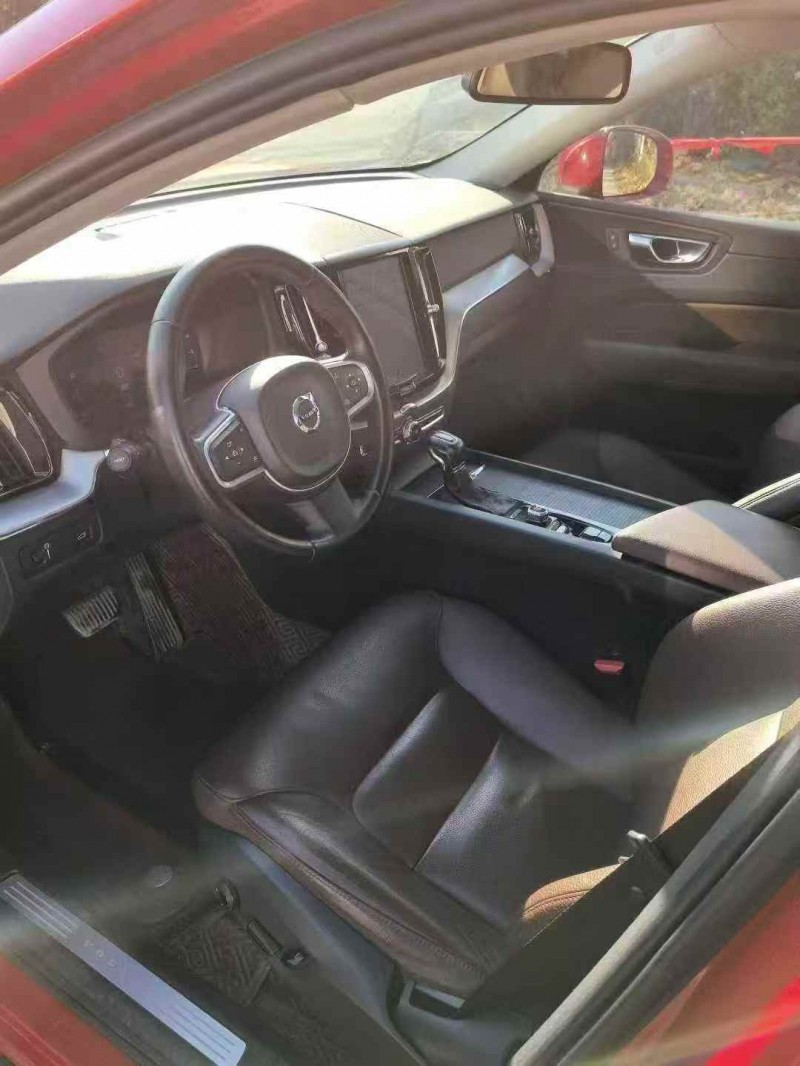济宁22年沃尔沃XC606